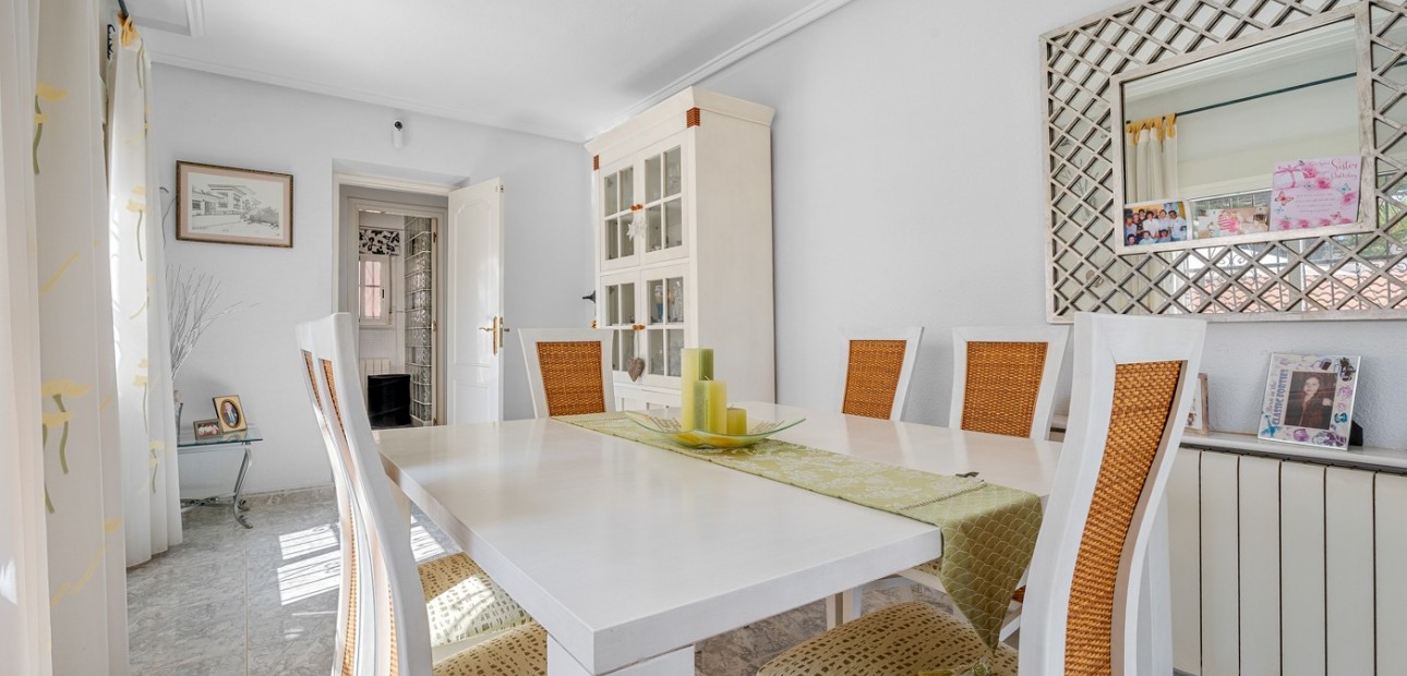 Venta - Detached Villa -
Ciudad Quesada - La Marquesa