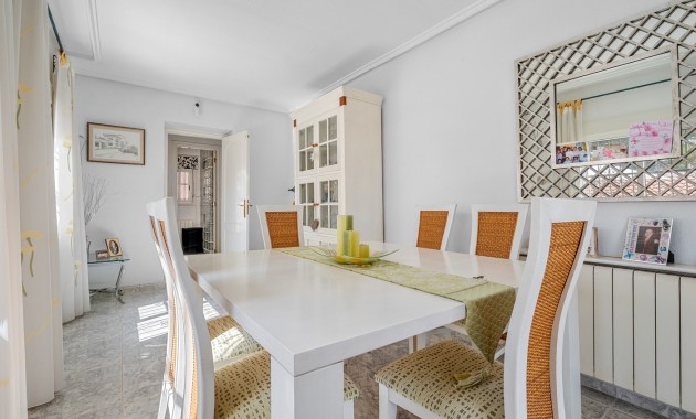 Venta - Detached Villa -
Ciudad Quesada - La Marquesa