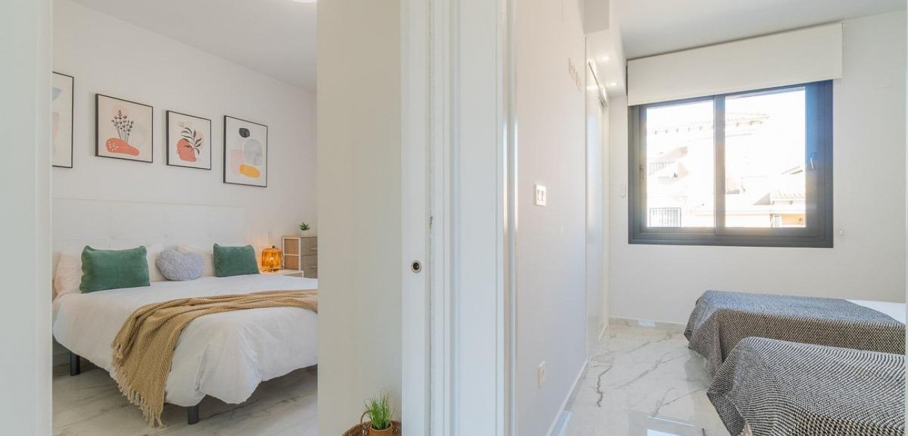 Venta - Terraced house -
Orihuela Costa - Villamartin