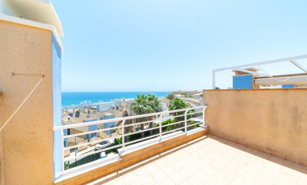 Venta - Terraced house -
Orihuela Costa - Campoamor
