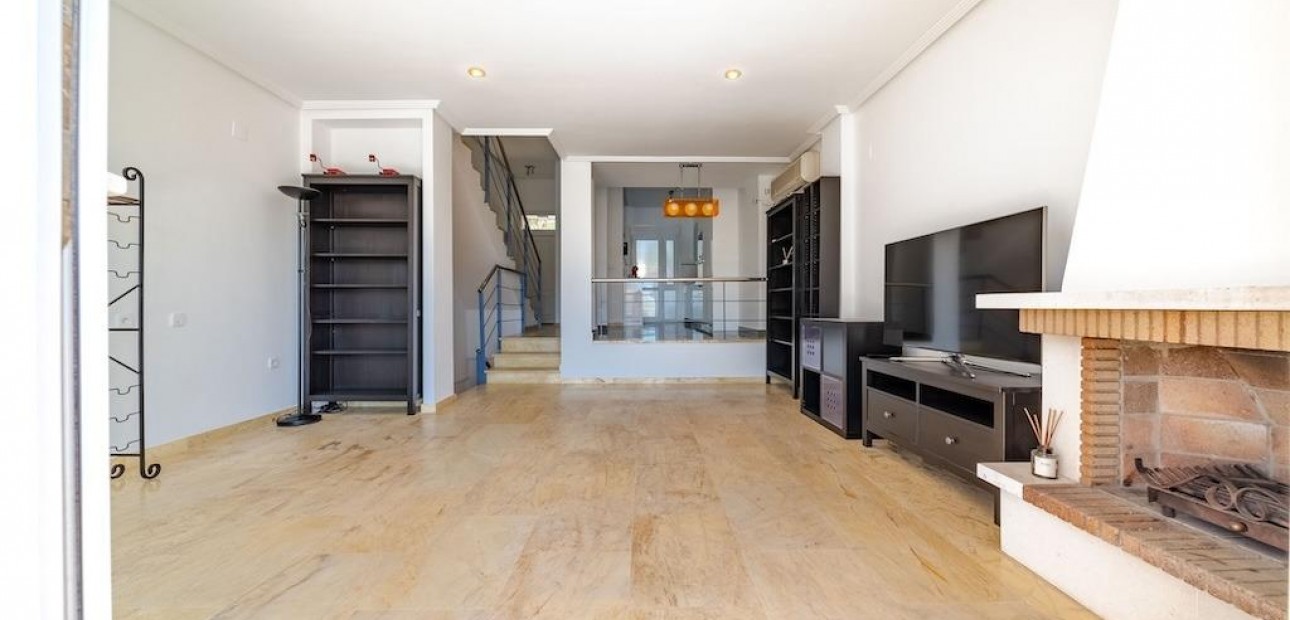 Venta - Terraced house -
Orihuela Costa - Campoamor