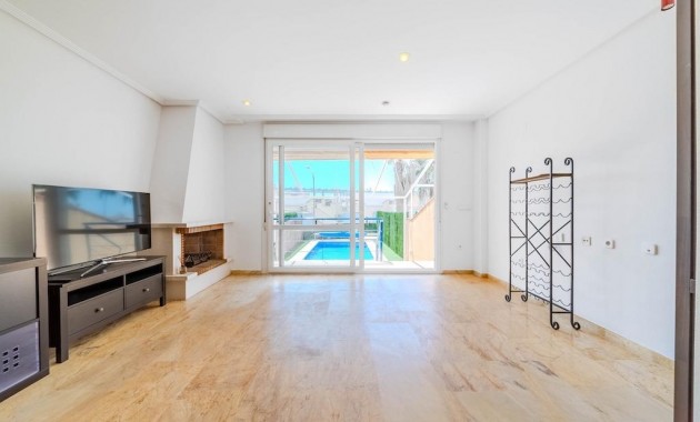 Venta - Terraced house -
Orihuela Costa - Campoamor