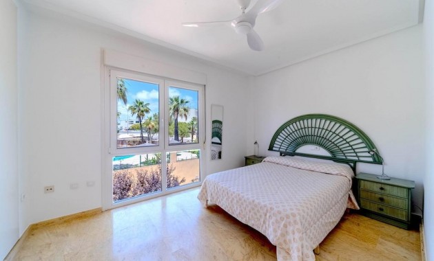 Venta - Terraced house -
Orihuela Costa - Campoamor