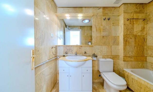 Venta - Terraced house -
Orihuela Costa - Campoamor