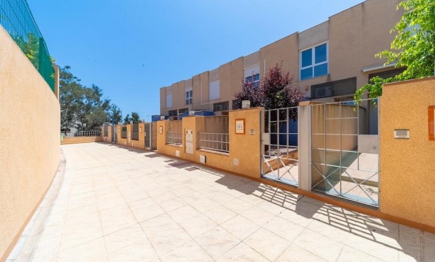 Venta - Terraced house -
Orihuela Costa - Campoamor