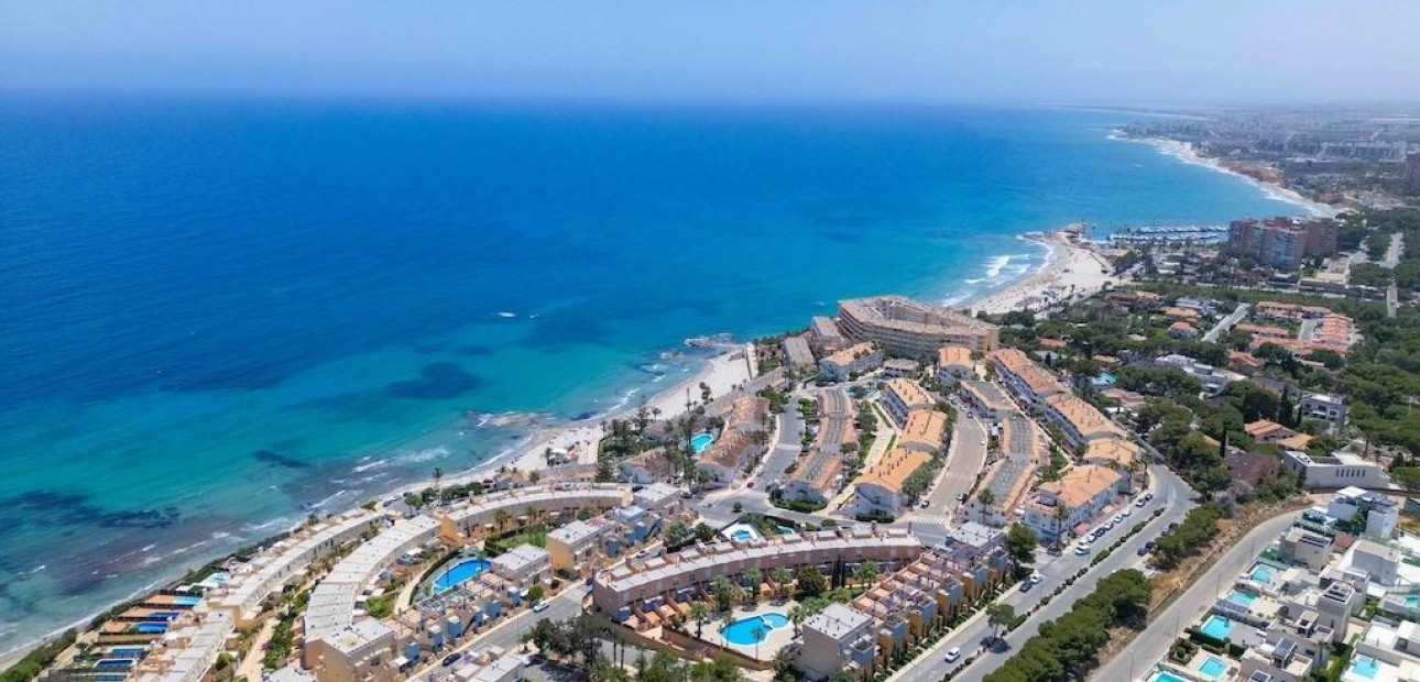 Venta - Terraced house -
Orihuela Costa - Campoamor