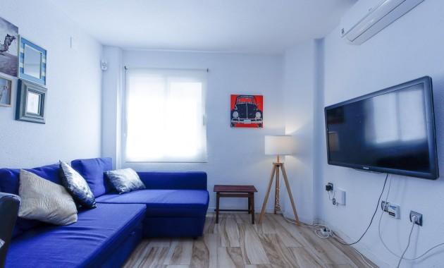 Sale - Apartment / flat -
Torrevieja - Centro