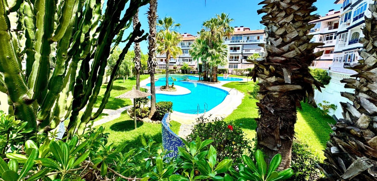 Venta - Duplex -
Torrevieja - Cañada del Molino