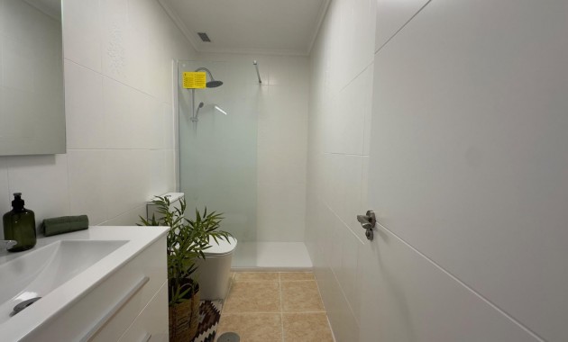 Sale - Apartment / flat -
Torrevieja - Estacion de autobuses