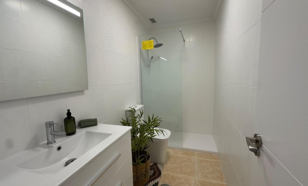 Sale - Apartment / flat -
Torrevieja - Estacion de autobuses