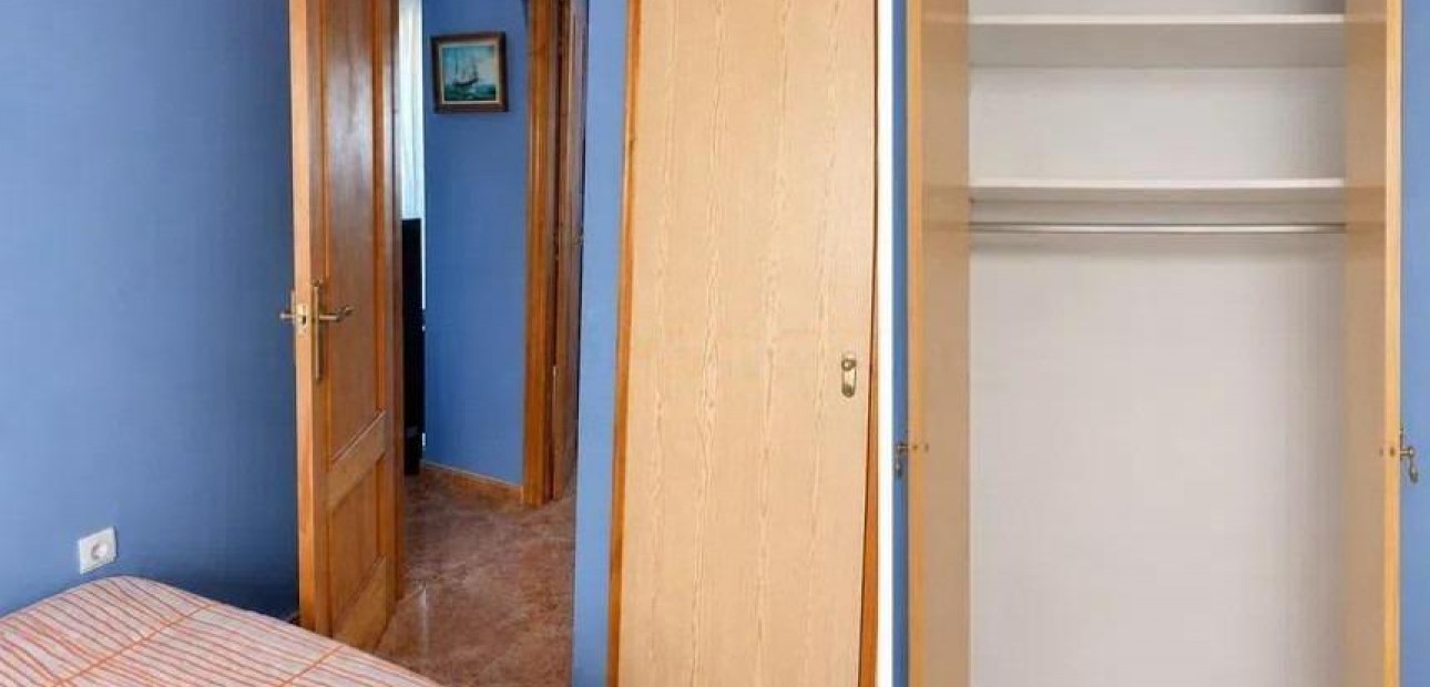 Sale - Apartment / flat -
Torrevieja - Playa de los locos