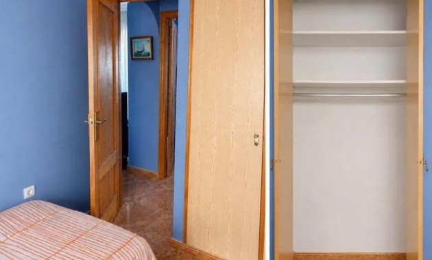 Sale - Apartment / flat -
Torrevieja - Playa de los locos