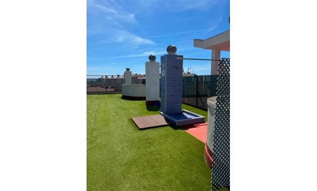 Sale - Apartment / flat -
Torrevieja - Playa de los locos