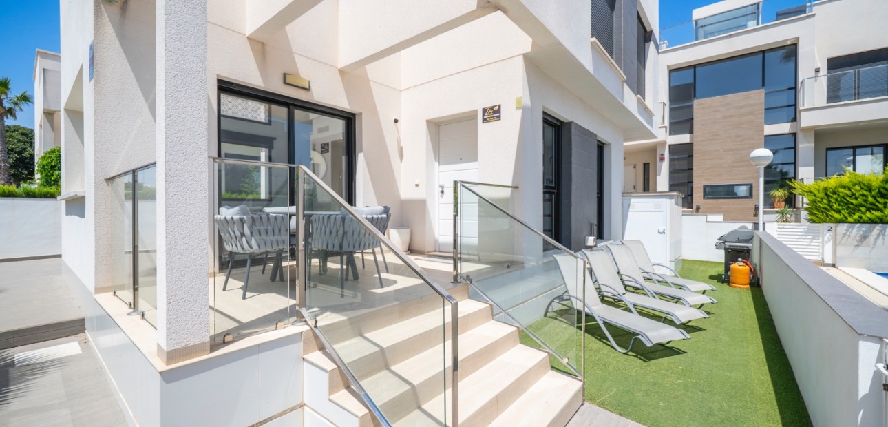Venta - Detached Villa -
Ciudad Quesada - La Laguna