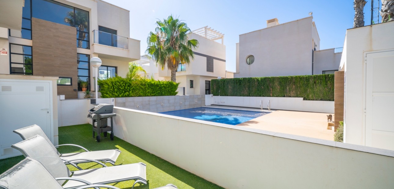 Venta - Detached Villa -
Ciudad Quesada - La Laguna