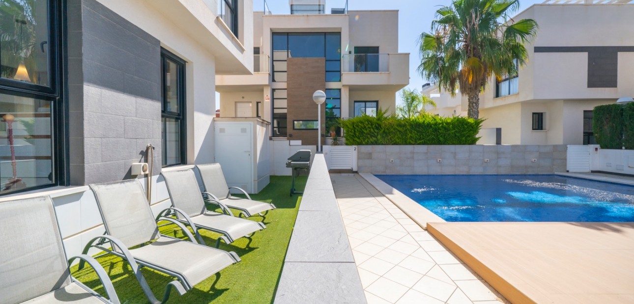 Venta - Detached Villa -
Ciudad Quesada - La Laguna