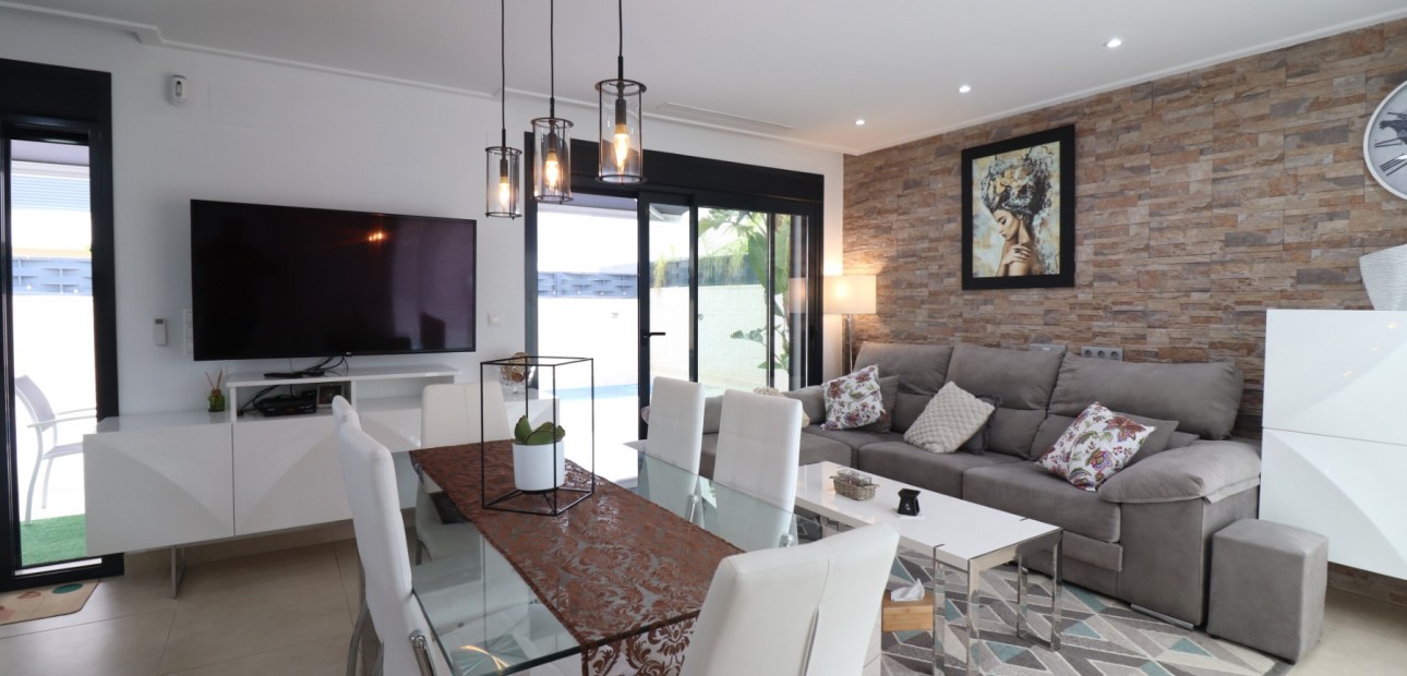 Venta - Semi Detached Villa -
Benijofar - Benijofar - Village