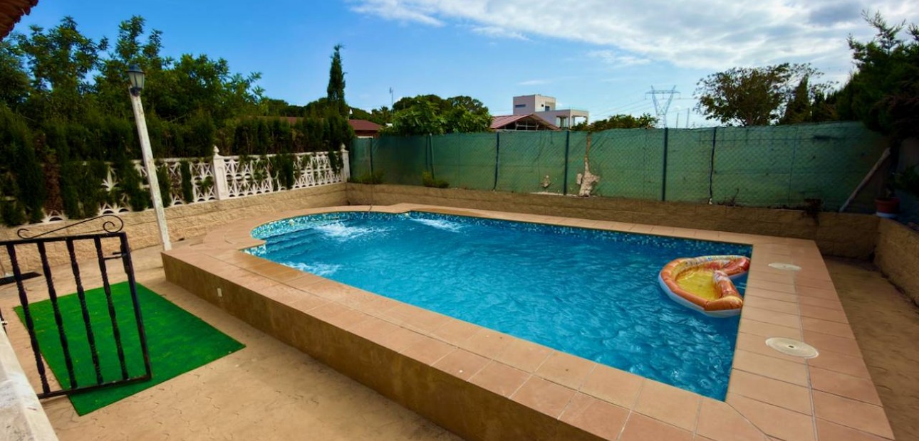 Venta - Finca / Country Property -
San Fulgencio - La Marina