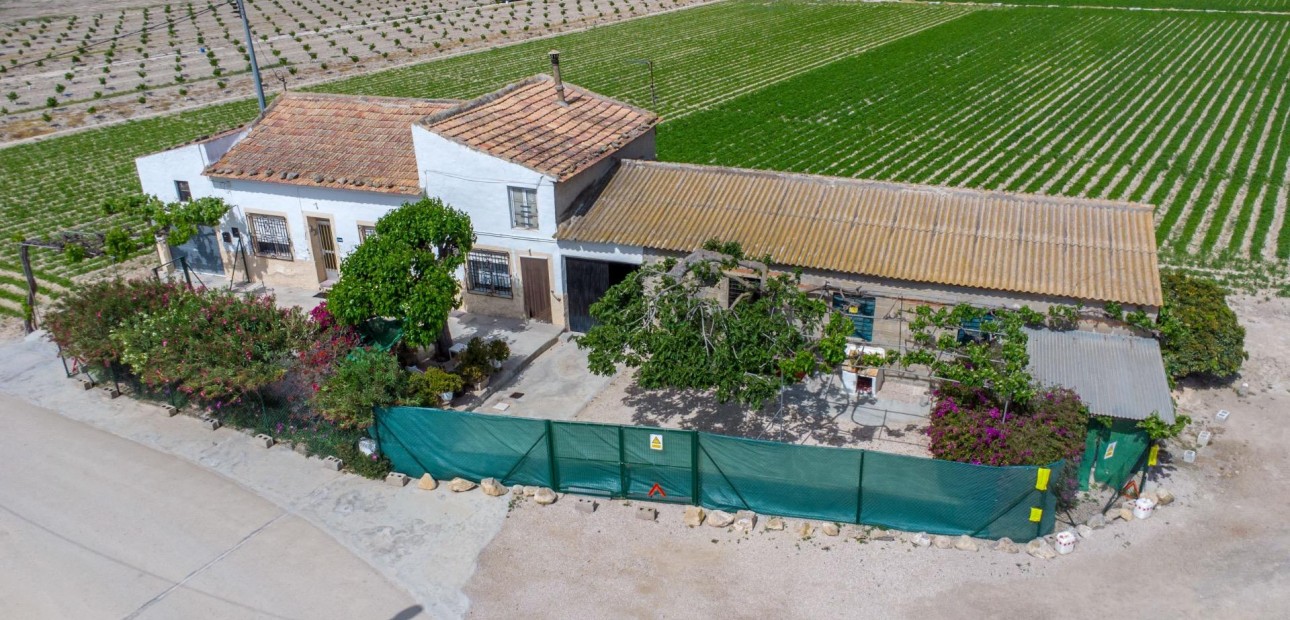 Herverkoop - Country Property -
Orihuela - Desamparados-Hurchillo-Torremendo