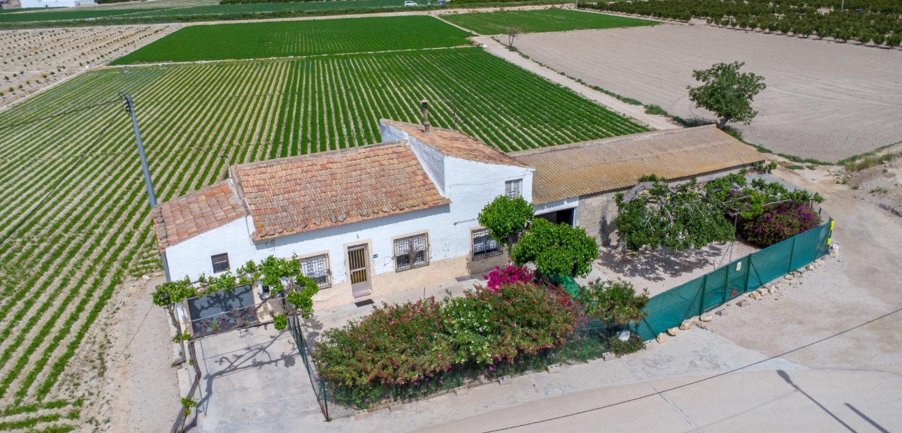 Herverkoop - Country Property -
Orihuela - Desamparados-Hurchillo-Torremendo
