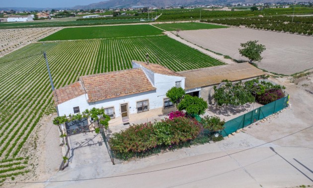 Herverkoop - Country Property -
Orihuela - Desamparados-Hurchillo-Torremendo