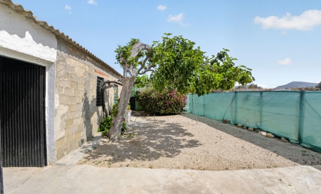 Herverkoop - Country Property -
Orihuela - Desamparados-Hurchillo-Torremendo