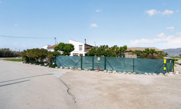 Herverkoop - Country Property -
Orihuela - Desamparados-Hurchillo-Torremendo