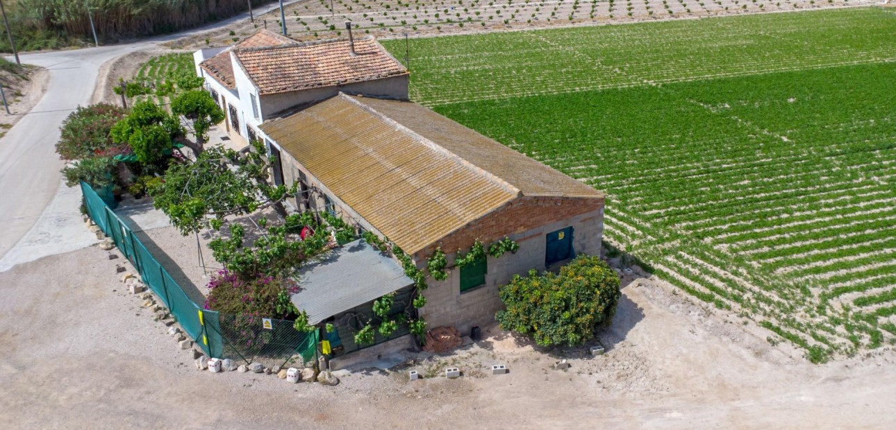 Herverkoop - Country Property -
Orihuela - Desamparados-Hurchillo-Torremendo