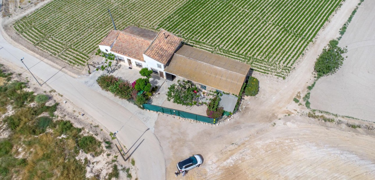 Herverkoop - Country Property -
Orihuela - Desamparados-Hurchillo-Torremendo