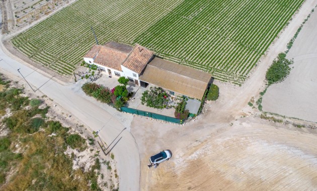 Herverkoop - Country Property -
Orihuela - Desamparados-Hurchillo-Torremendo