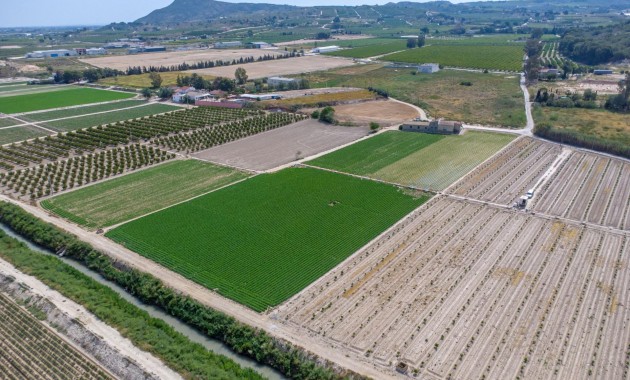 Herverkoop - Country Property -
Orihuela - Desamparados-Hurchillo-Torremendo