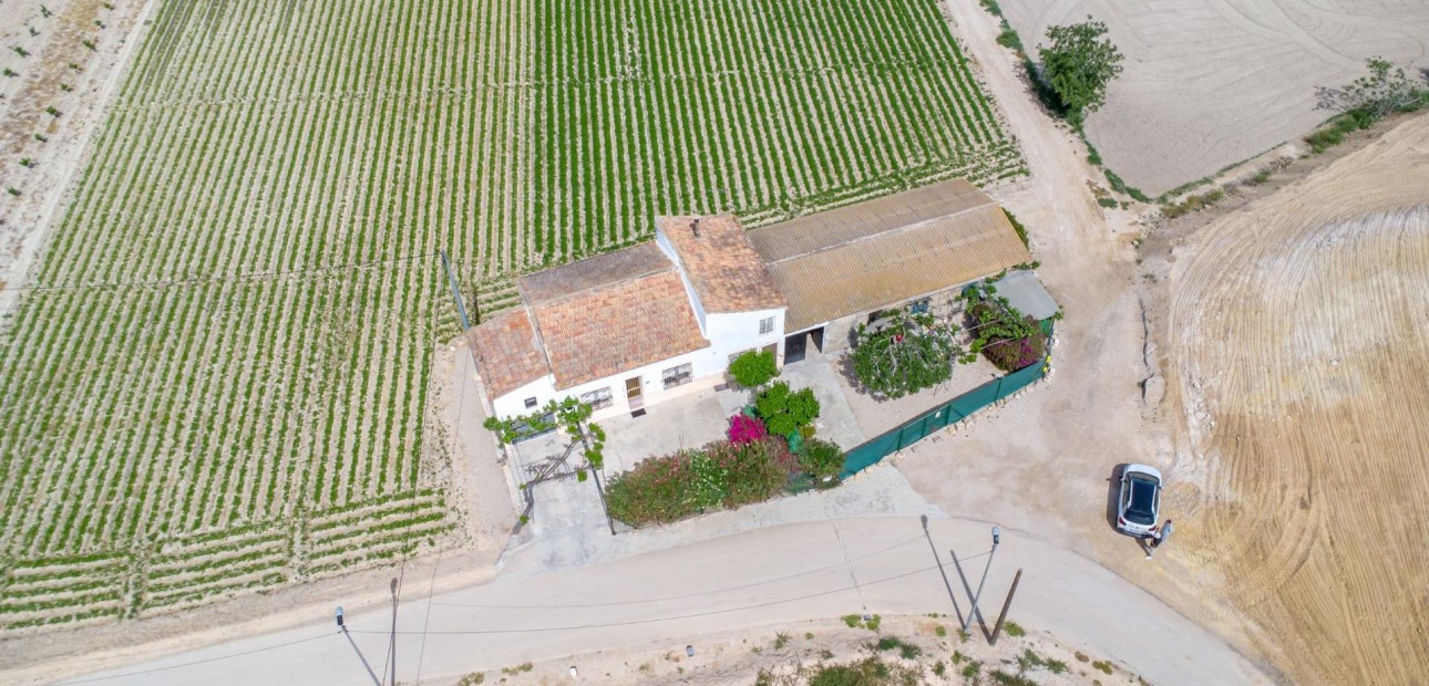 Herverkoop - Country Property -
Orihuela - Desamparados-Hurchillo-Torremendo