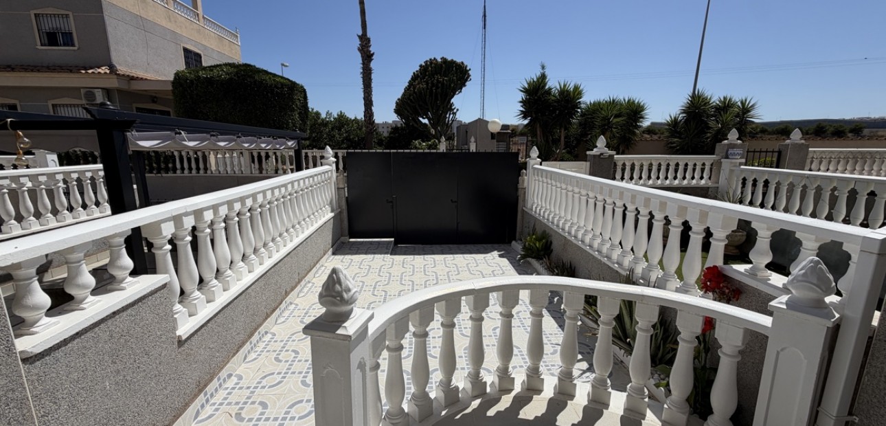 Venta - Adosado -
Orihuela Costa - Playa Flamenca