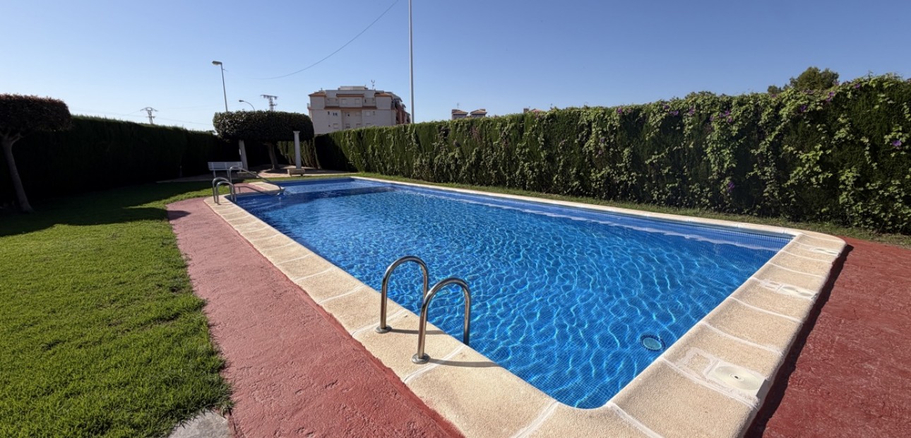 Venta - Adosado -
Orihuela Costa - Playa Flamenca