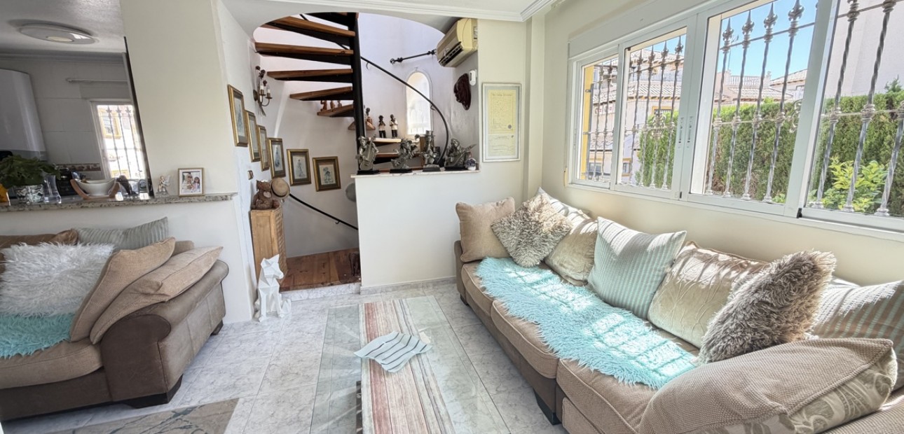 Venta - Detached Villa -
Orihuela Costa - Villamartin