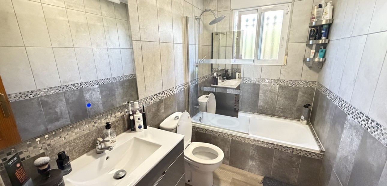 Venta - Detached Villa -
Orihuela Costa - Villamartin