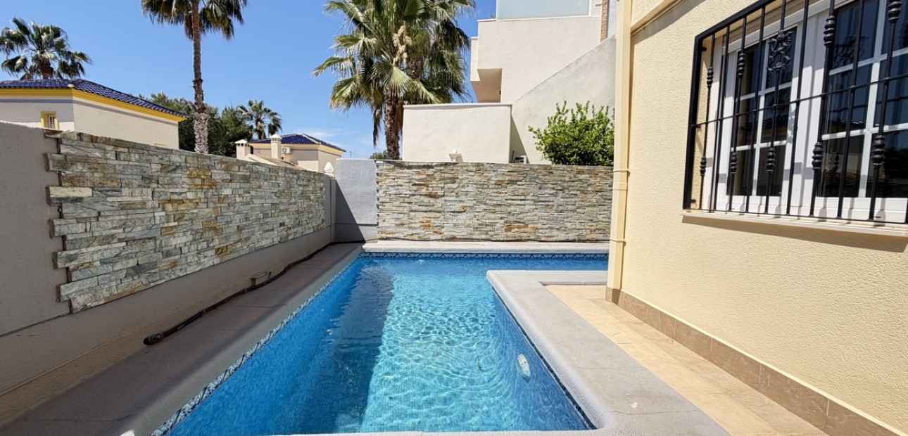 Herverkoop - Detached Villa -
Orihuela Costa - Las Ramblas