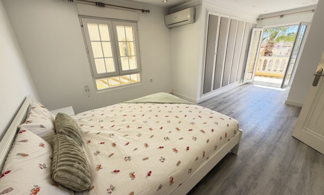 Herverkoop - Detached Villa -
Orihuela Costa - Las Ramblas