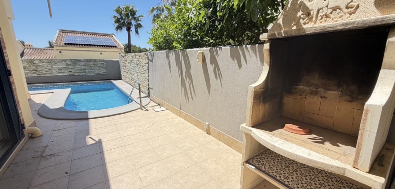 Herverkoop - Detached Villa -
Orihuela Costa - Las Ramblas