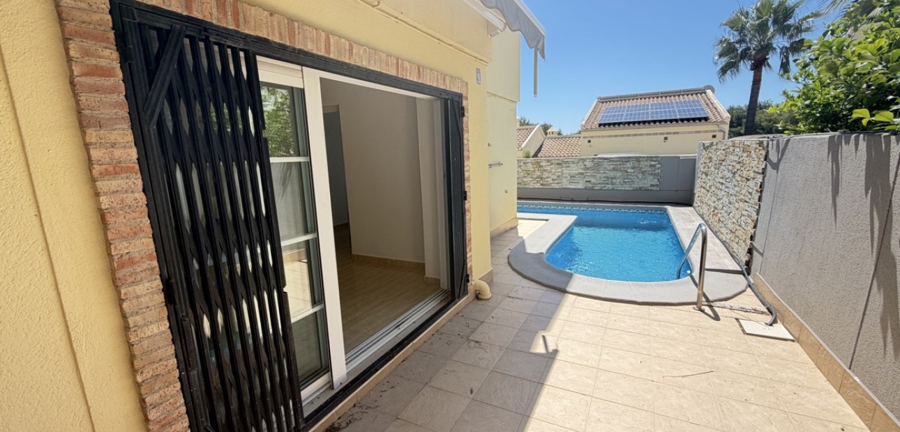 Herverkoop - Detached Villa -
Orihuela Costa - Las Ramblas