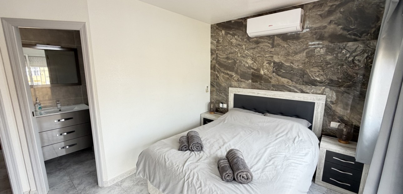 Venta - Detached Villa -
Orihuela Costa - Villamartin