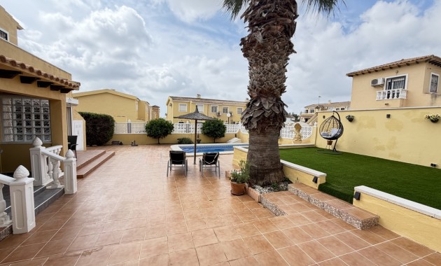 Venta - Detached Villa -
Orihuela Costa - Villamartin