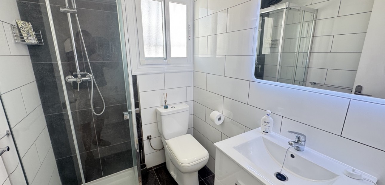 Herverkoop - Detached Villa -
Orihuela Costa - Villamartin