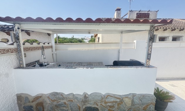 Herverkoop - Detached Villa -
Orihuela Costa - Villamartin