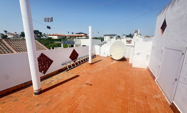 Herverkoop - Detached Villa -
Orihuela Costa - Villamartin