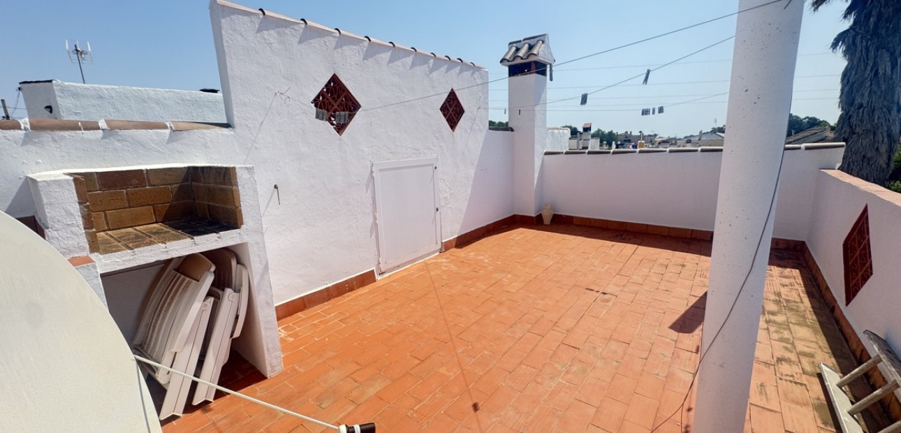 Herverkoop - Detached Villa -
Orihuela Costa - Villamartin