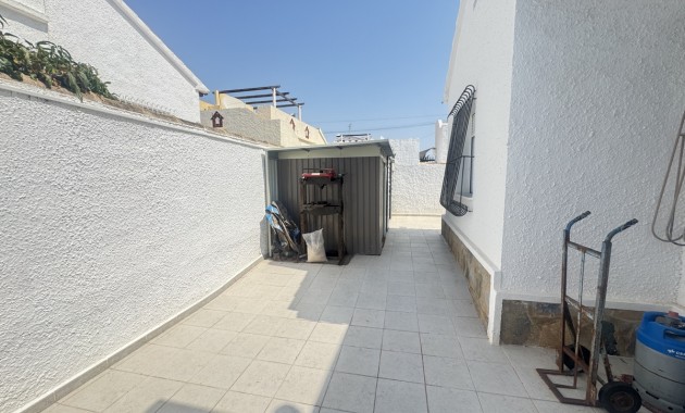 Herverkoop - Detached Villa -
Orihuela Costa - Villamartin