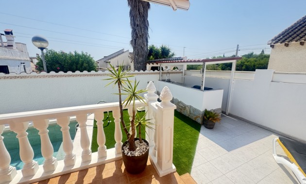 Herverkoop - Detached Villa -
Orihuela Costa - Villamartin