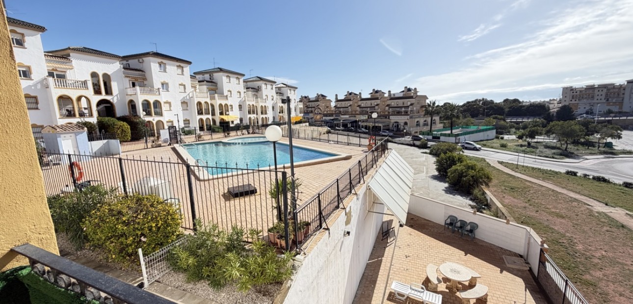 Herverkoop - Appartement / flat -
Orihuela Costa - La Zenia
