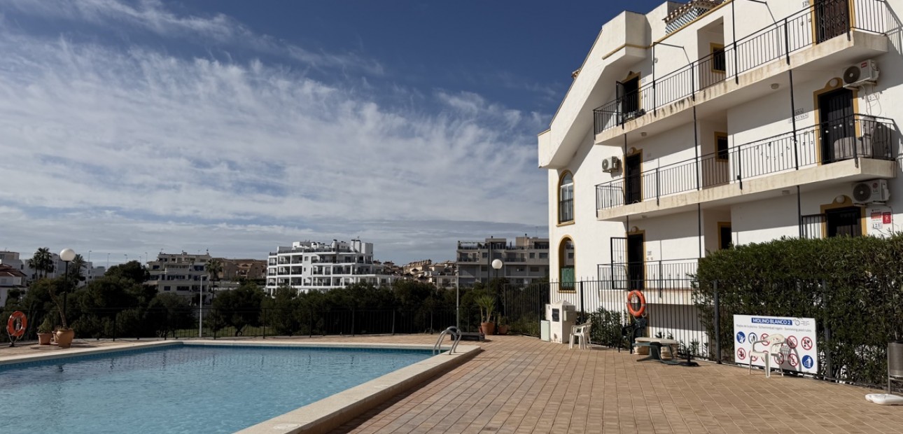 Herverkoop - Appartement / flat -
Orihuela Costa - La Zenia